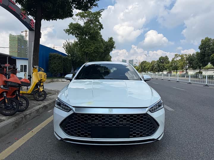 BYD Qin Plus 2021 DM-i 55KM Премиум