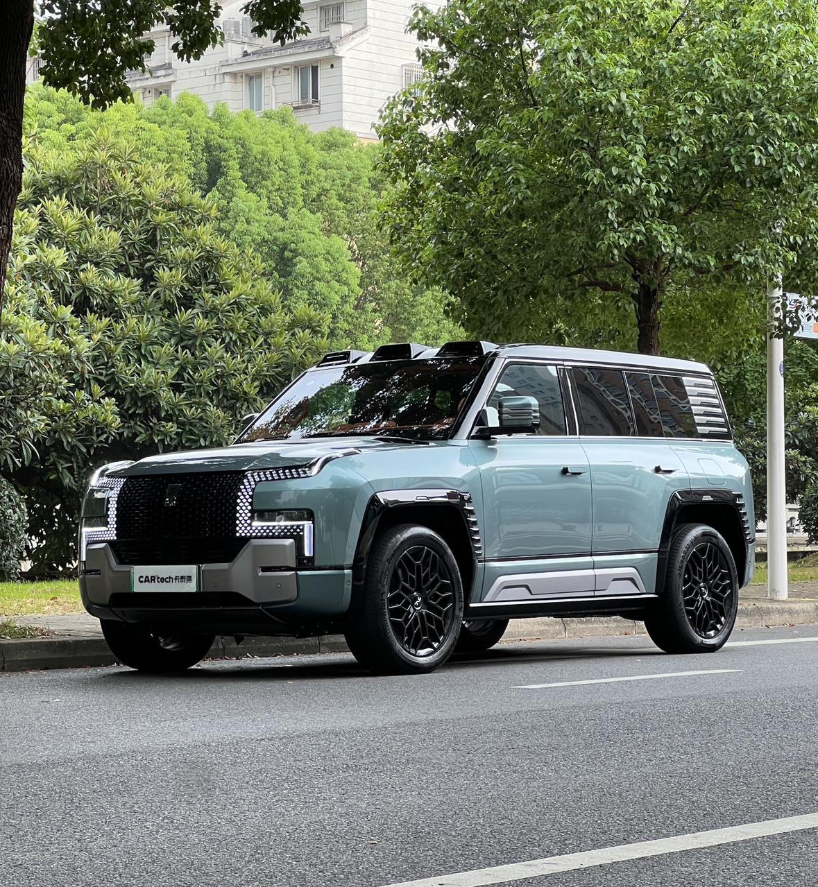 Yangwang U8 2023 Luxury