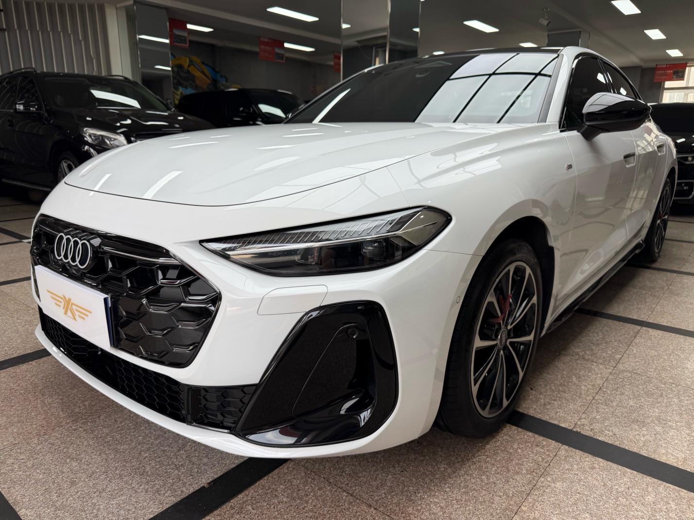 Audi A5L 2026 2.0T yun dong ban