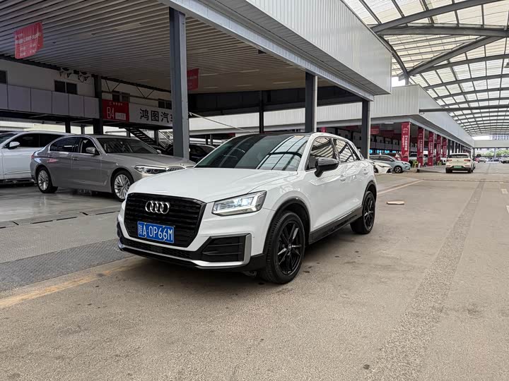 Audi Q2L 2018 35 TFSI shang shi zhuan xiang ban guo V