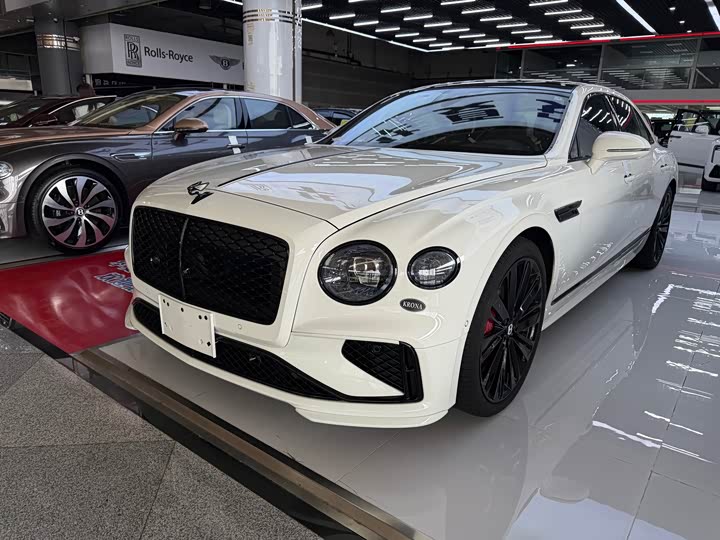 Bentley Flying Spur cha dian hun dong 2026 4.0T V8 ji zhi ban