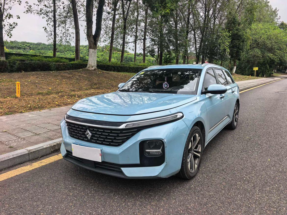 Baojun Valli 2021 1.5T na qu fan xing CVT Flagship
