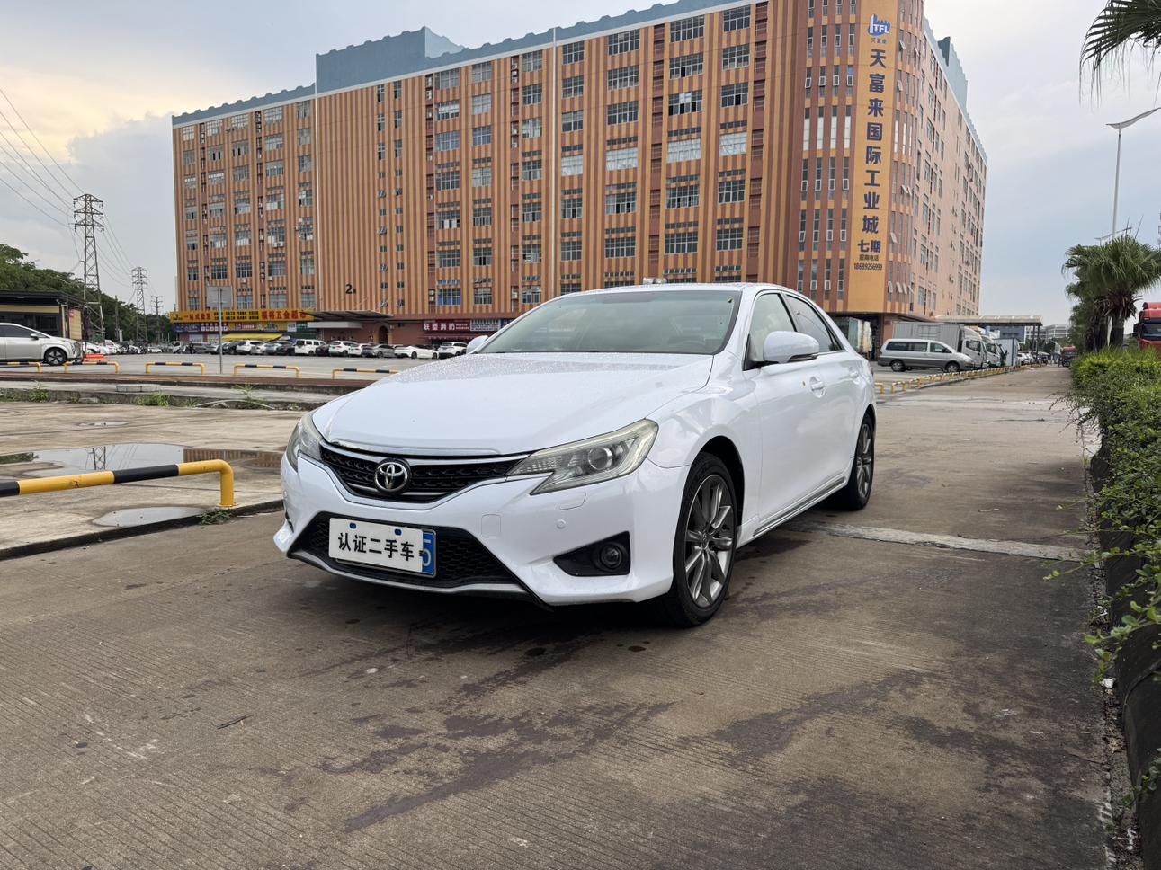 Toyota Mark X 2013 2.5V shang rui ban