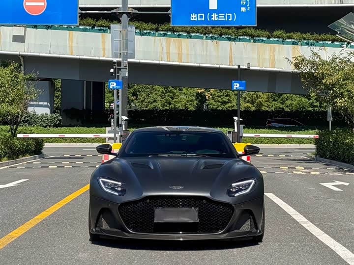 Aston Martin DBS 2019 DBS Superleggera V12 Coupe