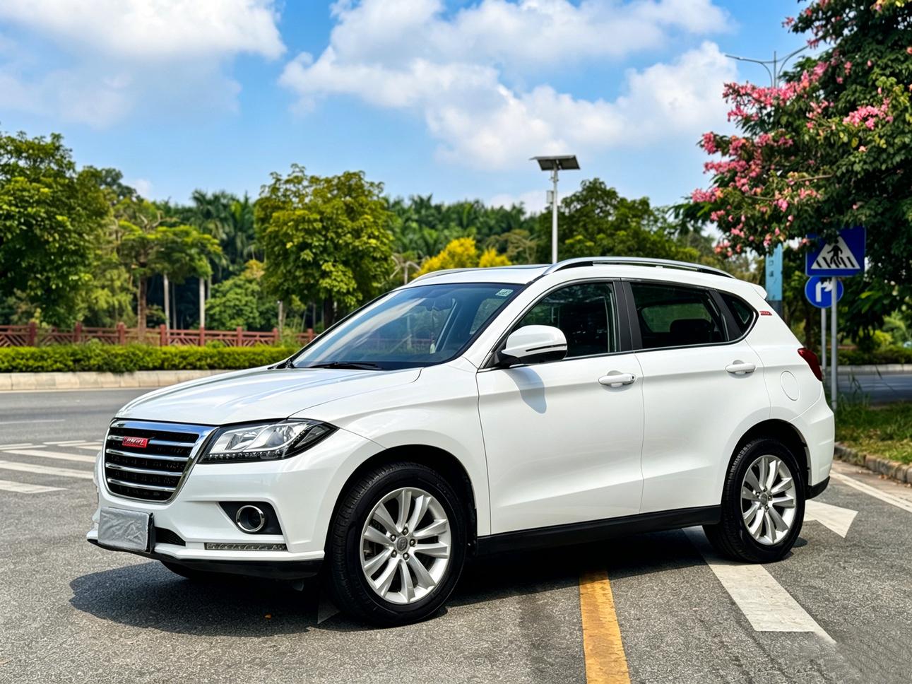 Haval H2 2016 hong biao 1.5T МКПП liang qu du shi ban