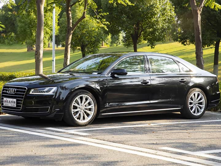 Audi A8 2014 A8L 50 TFSI quattro Люкс