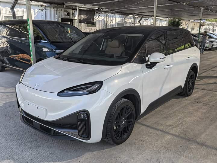 ARCFOX ji hu kao la 2023 jia ting ban