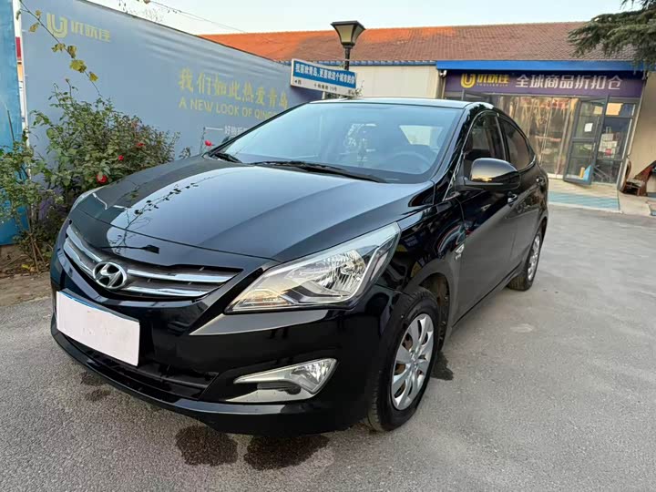 Hyundai Solaris 2014 1.4L МКПП zhi neng xing GLS