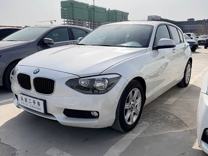 BMW 1 Series 2013 gai 116i Leading