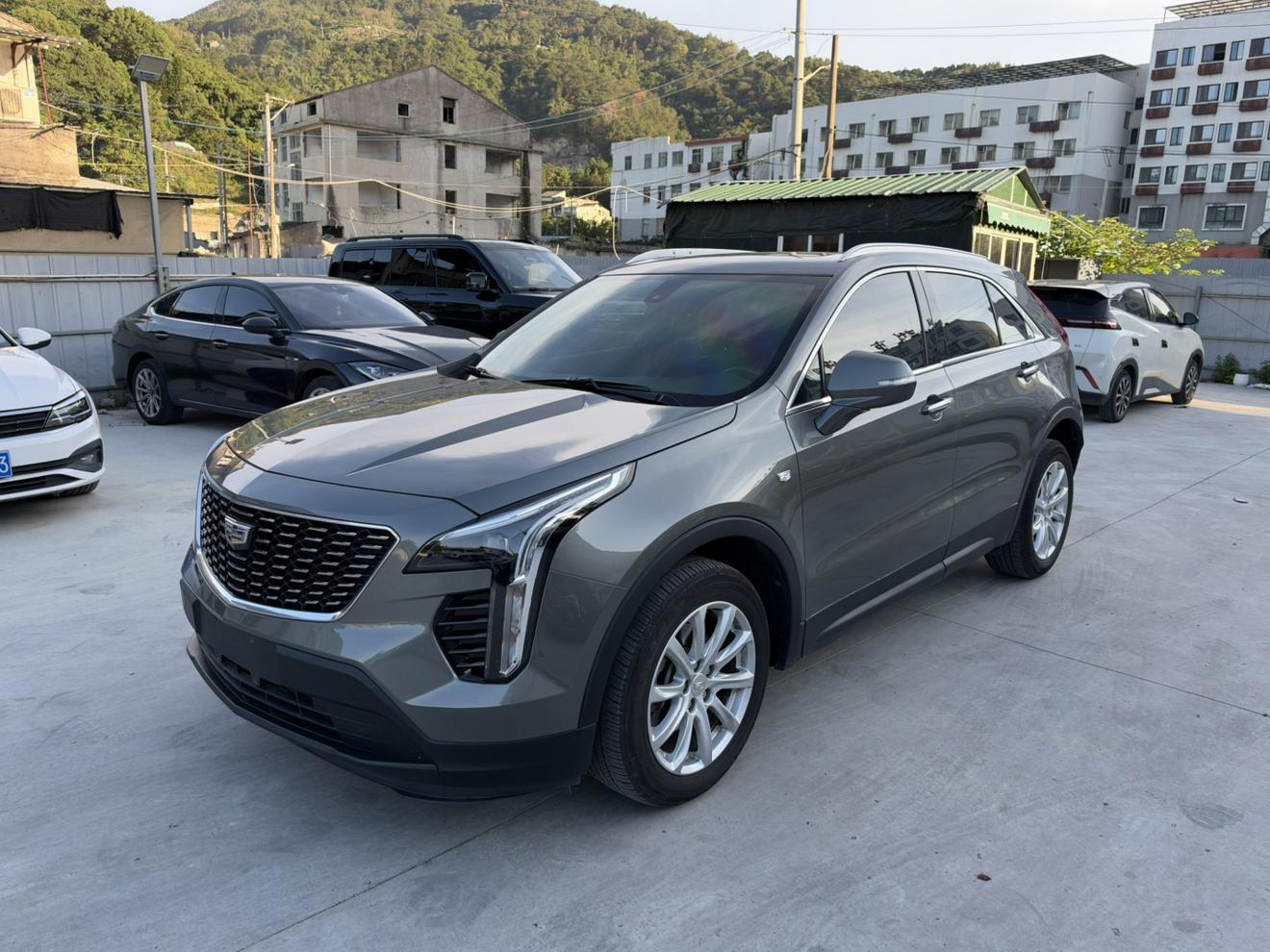 Cadillac XT4 2020 28T liang qu ji shu xing