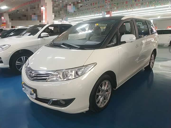 BYD M6 2015 2.4L АКПП Premium ban