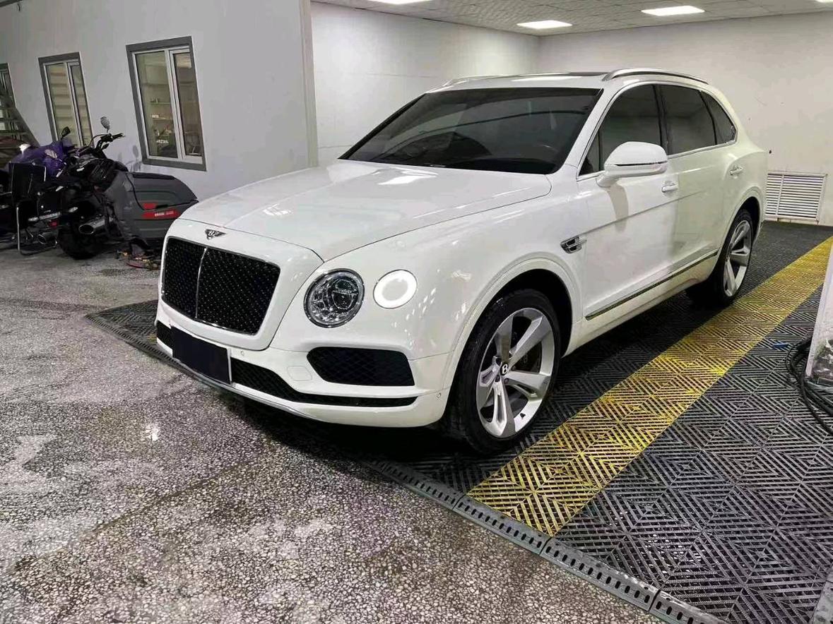 Bentley Bentayga 2018 4.0T V8
