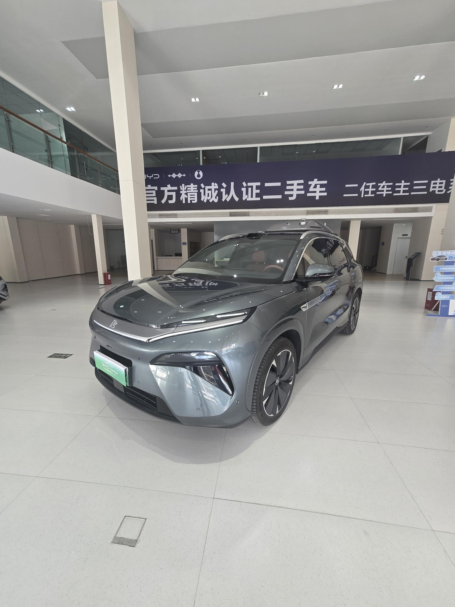 BYD Tang L DM 2025 DM-p 175KM AWD wu ren ji wan jia ban