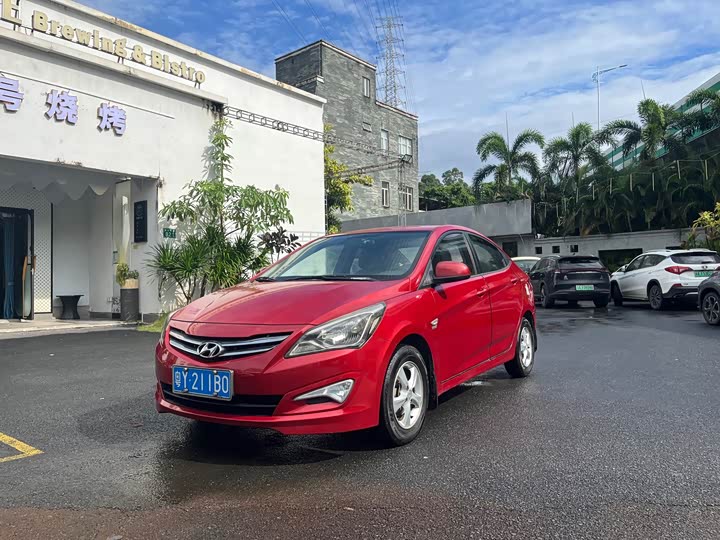 Hyundai Solaris 2014 1.4L АКПП zhi neng xing GLS