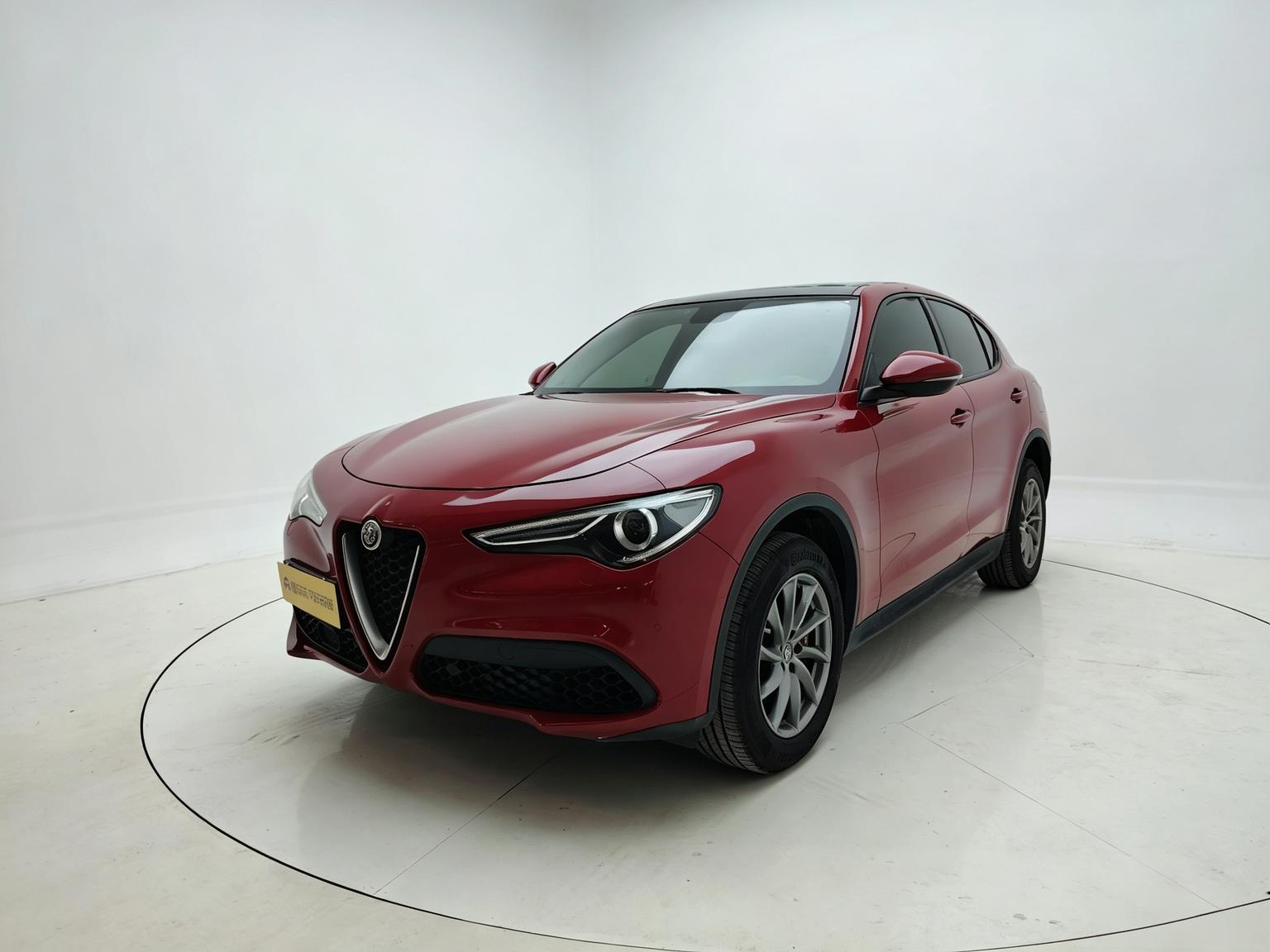Alfa Romeo Stelvio si tan wei 2017 2.0T 200HP jing ying ban