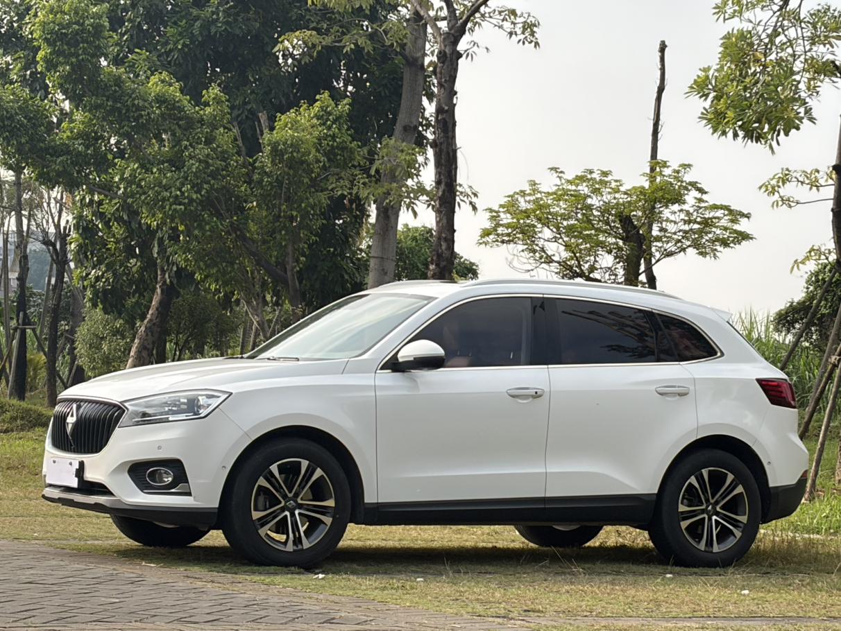 Borgward BX7 2016 28T liang qu jing ying ban 5 seats