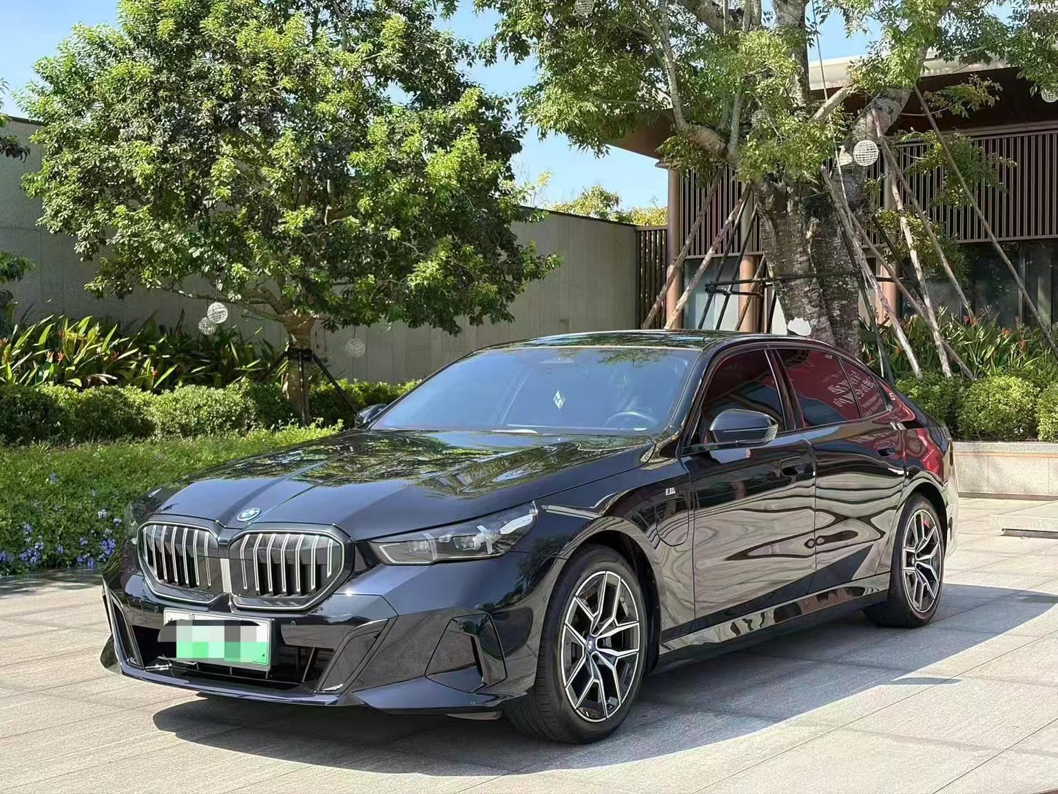 BMW i5 2024 eDrive35L M Sport package