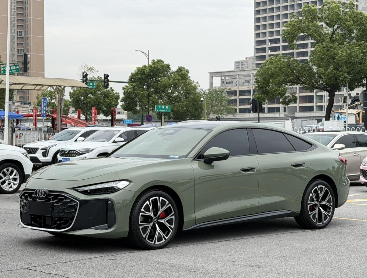 Audi A5L Sportback 2026 2.0TFSI 150kW Люкс