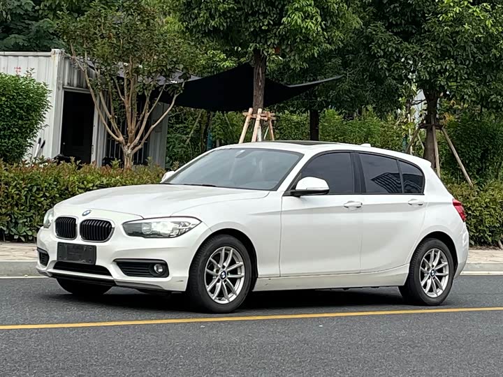 BMW 1 Series 2015 118i Leading