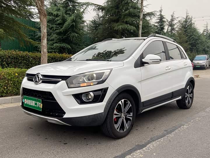 BAIC Senova X25 2015 1.5L МКПП Elite