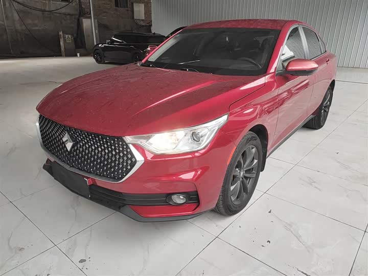 Baojun RC-6 2019 1.5T МКПП 24 xiao shi zai xian Elite