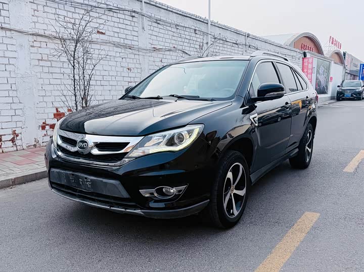 BYD S7 2015 2.0T АКПП Flagship