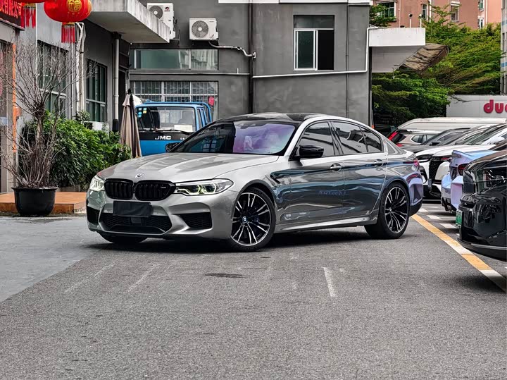 BMW M5 2019 M5 lei ting ban