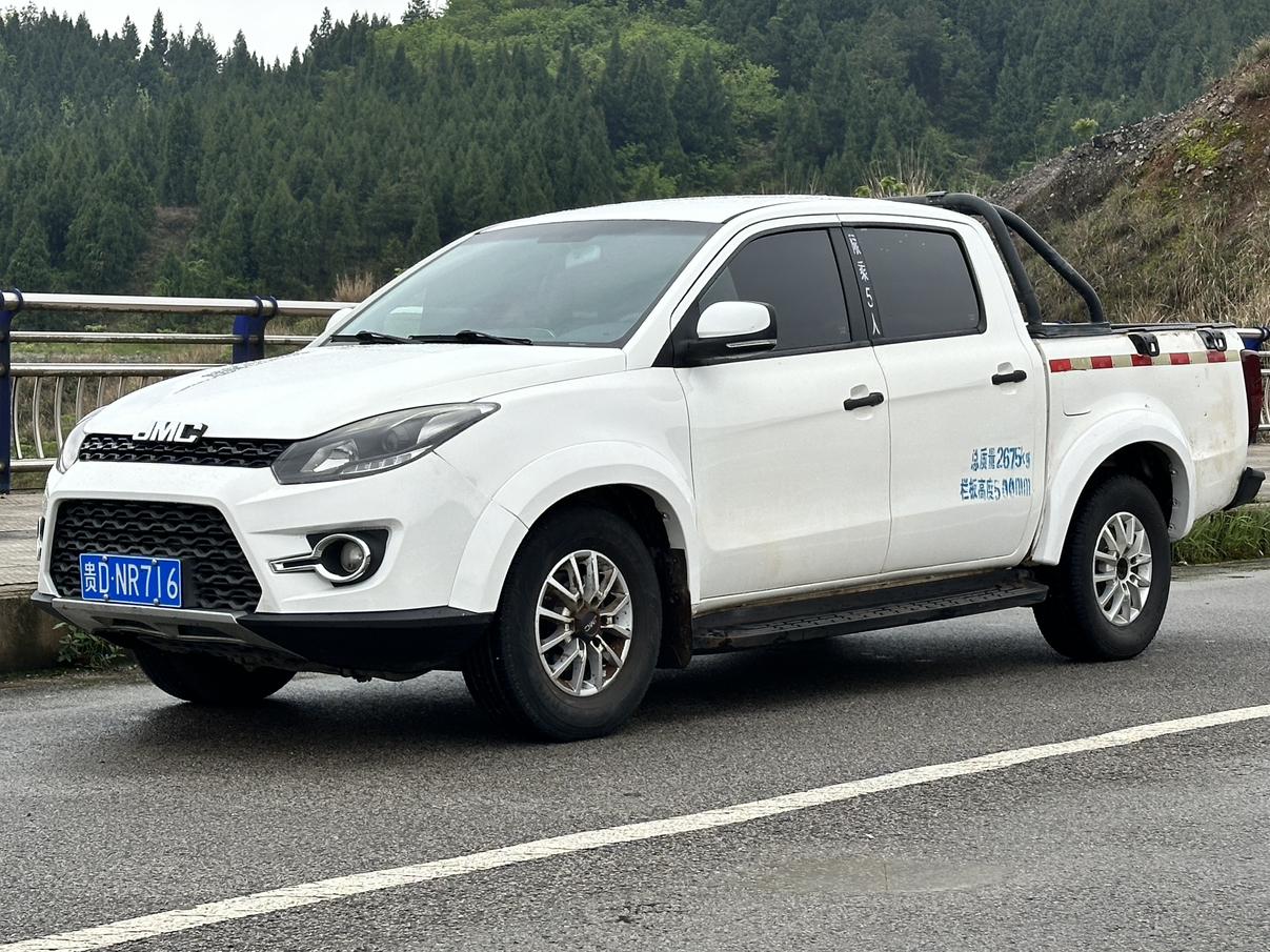 JMC yu hu 3 2018 2.5T Diesel liang qu Luxury biao zhun zhou ju