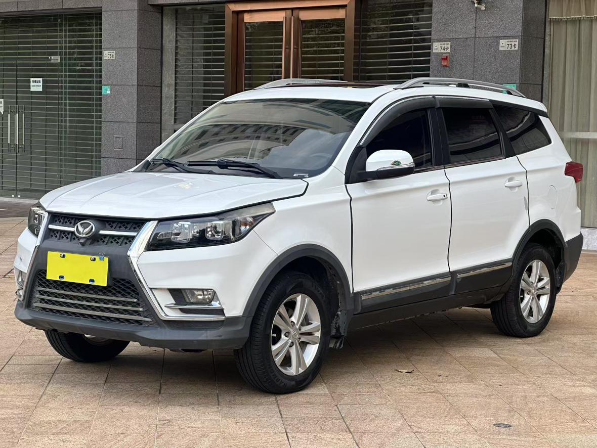 BAIC Huansu S3 2016 S3 L 1.5L МКПП Премиум