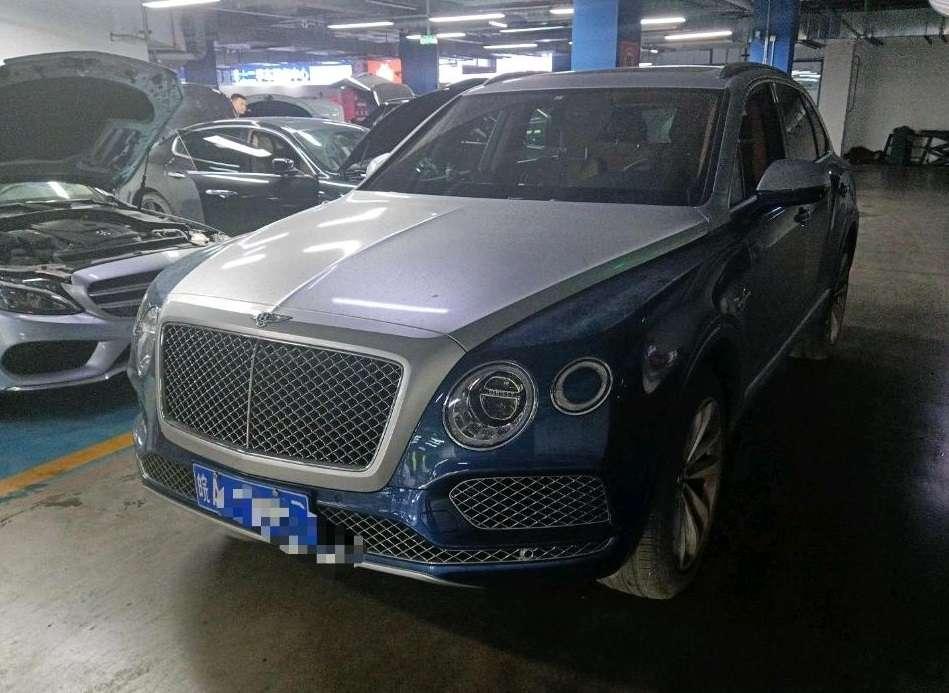 Bentley Bentayga 2018 4.0T V8