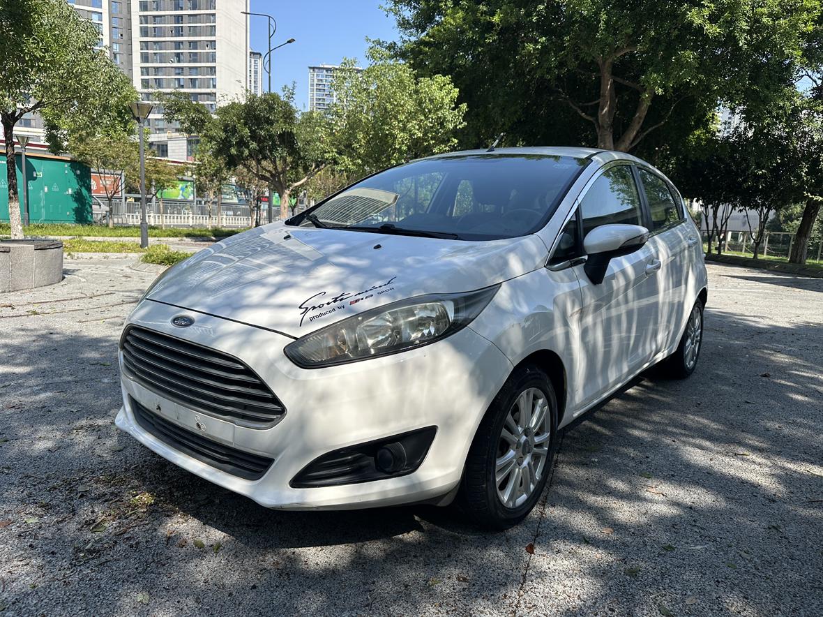 Ford Fiesta 2013 liang xiang 1.5L МКПП feng shang xing