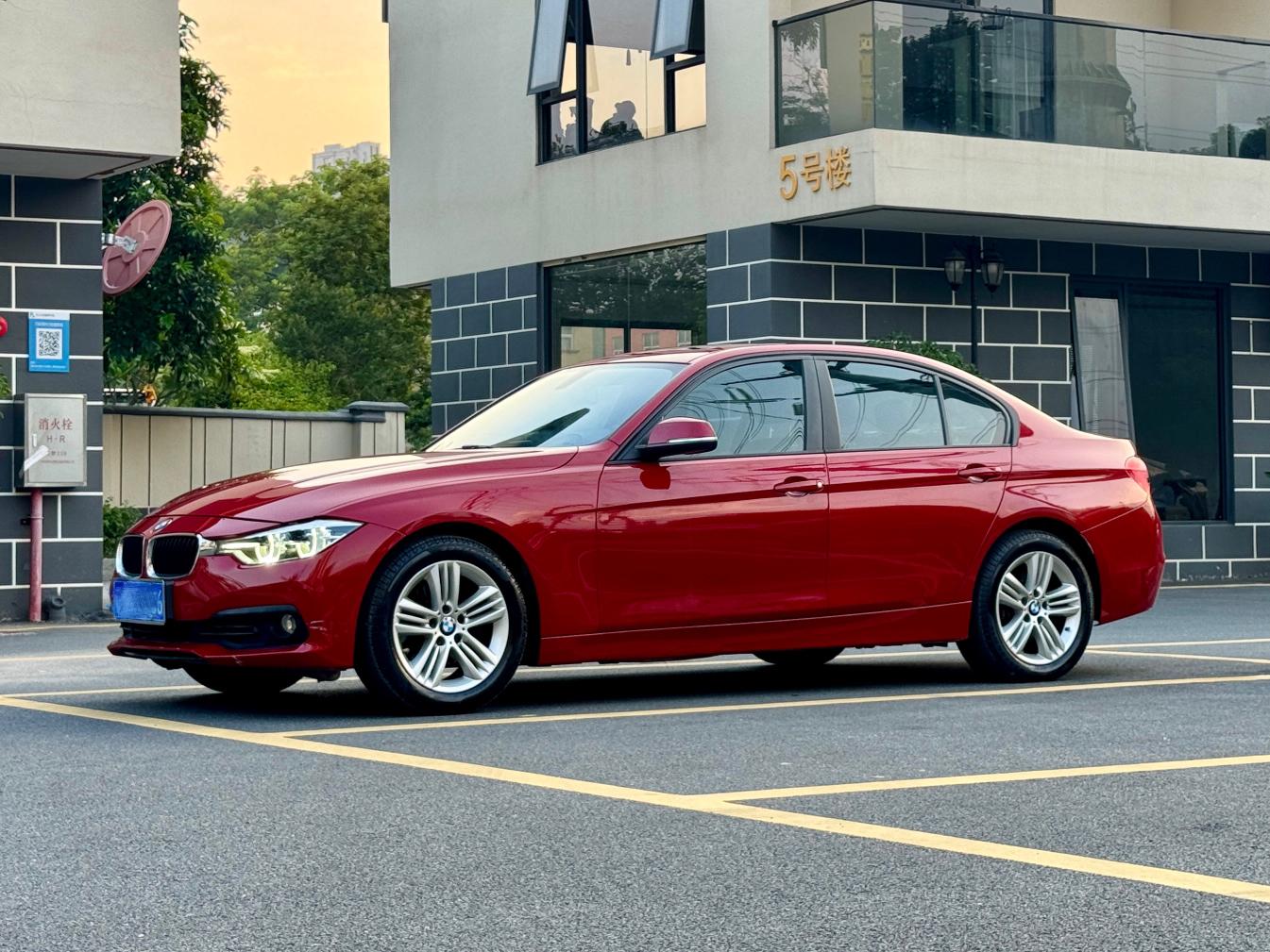 BMW 3 Series 2017 318i Style
