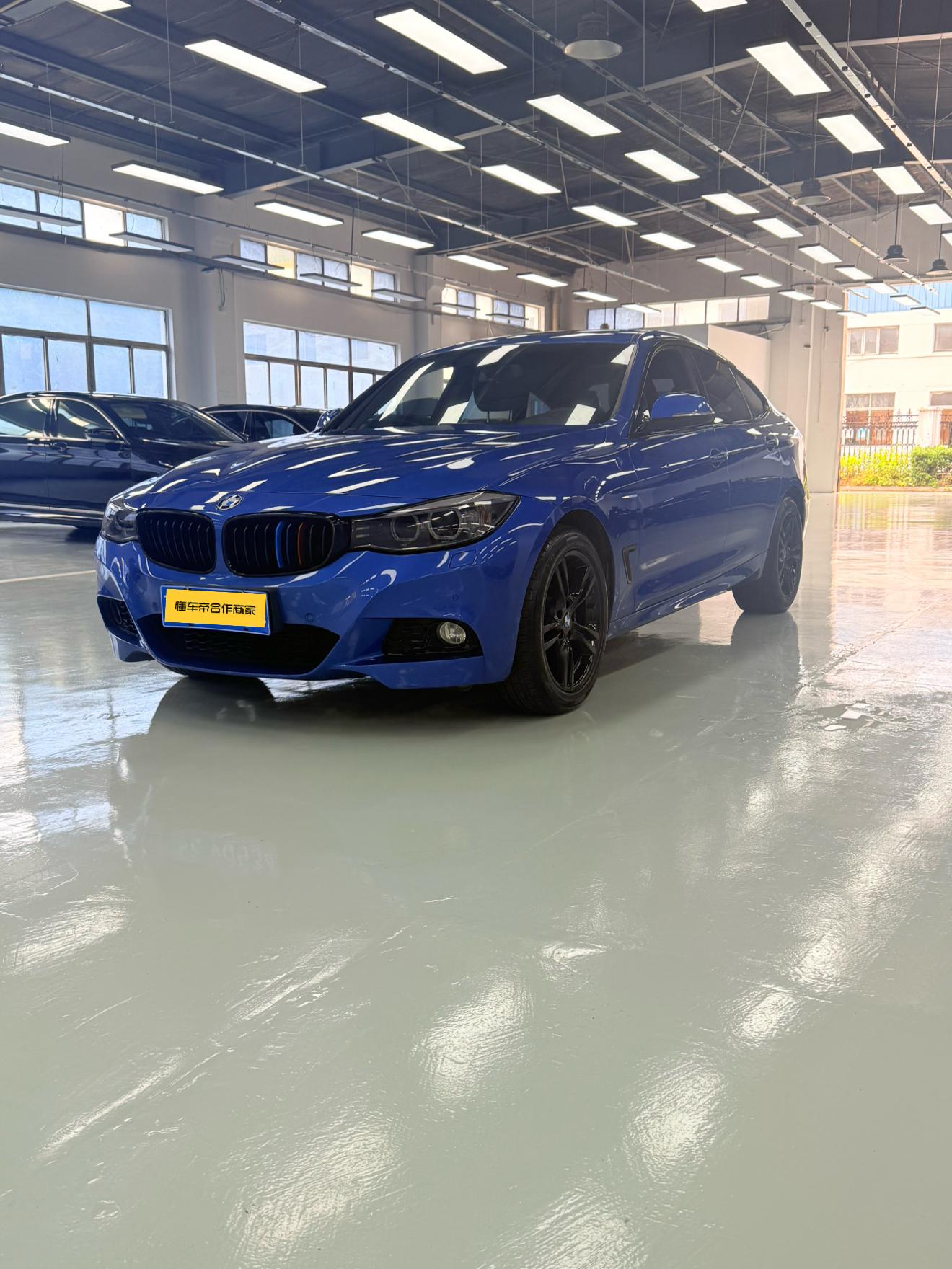BMW 3 Series GT 2017 320i M Sport