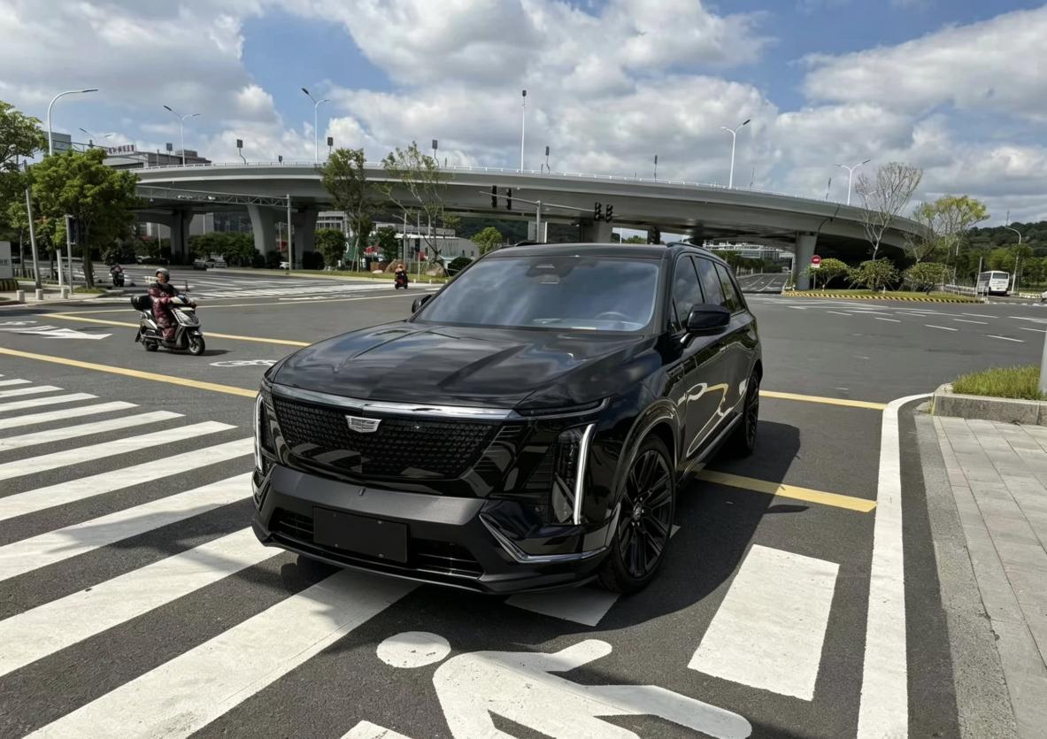 Cadillac kai wei de 2026 gao xing neng AWD Ultra