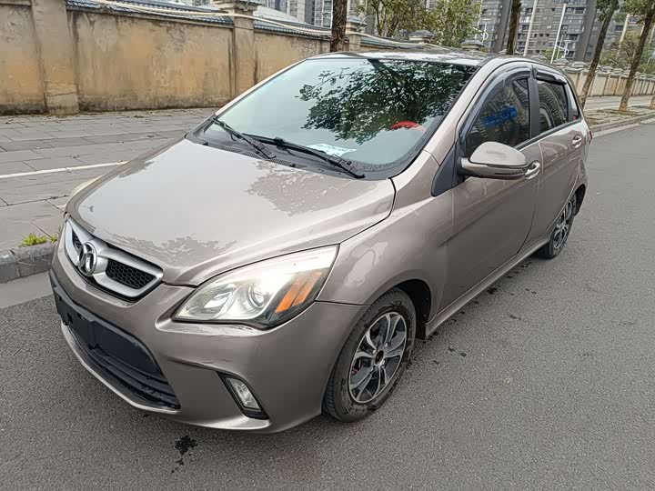 BAIC E xi lie 2013 liang xiang 1.5L АКПП le tian ban