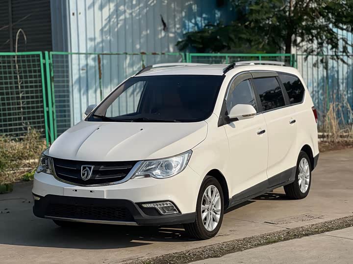 Baojun 730 2014 1.5L МКПП Комфорт 7 seats
