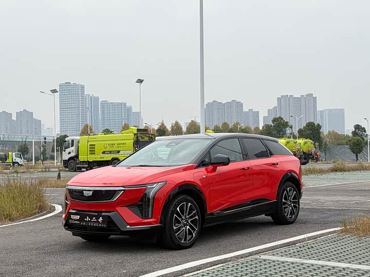 Cadillac Optiq 2024 AWD zhang xu hang ban