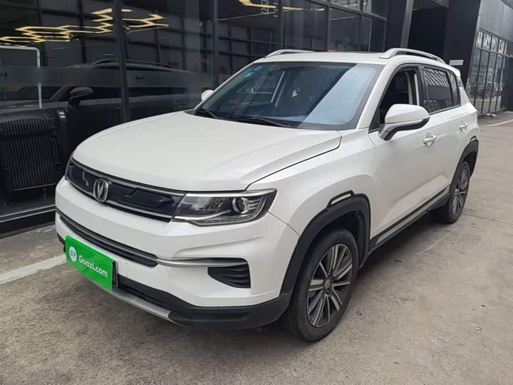 Changan CS35PLUS 2019 1.6L МКПП chang lian ban