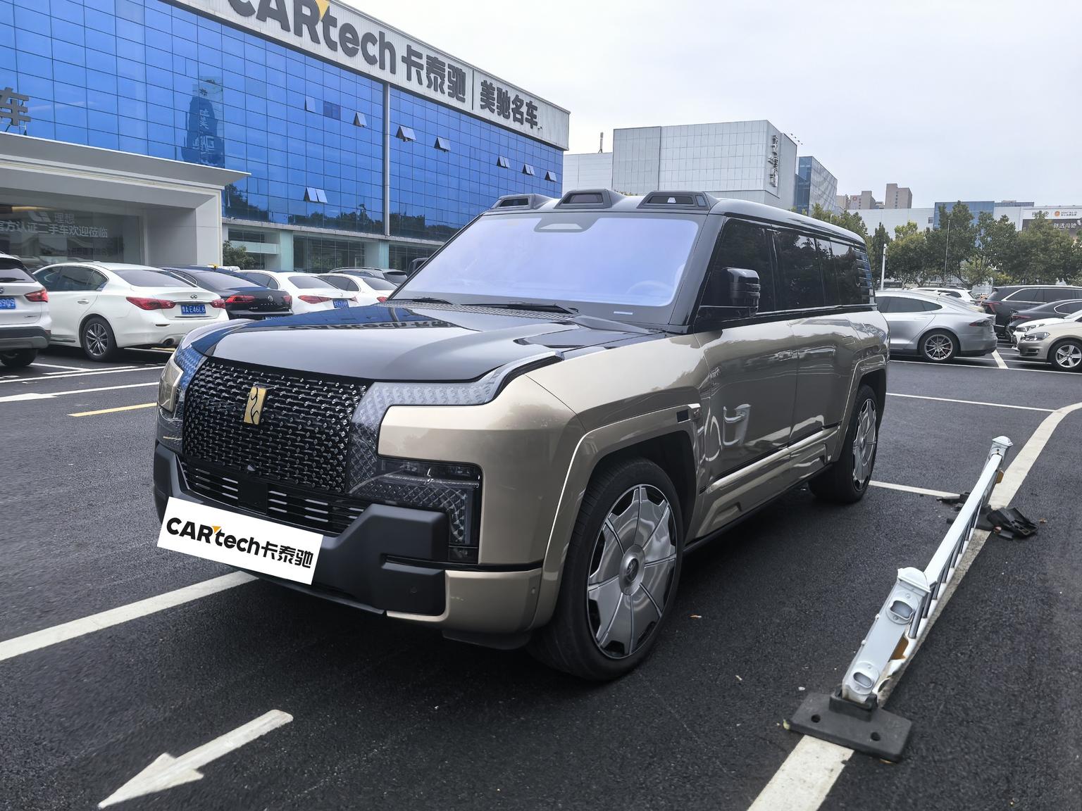 Yangwang U8L 2025 ding shi ban
