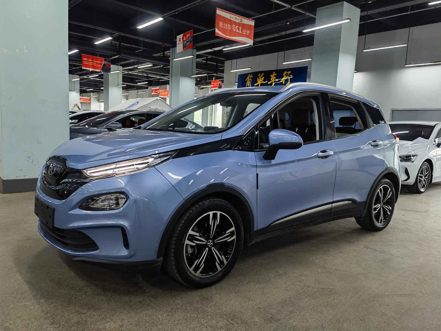 BAIC EX3 2019 R600 jin shang ban
