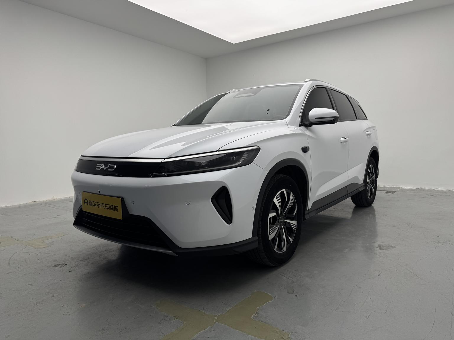BYD Sealion 05 DM 2025 zhi jia ban DM-i 75KM Люкс