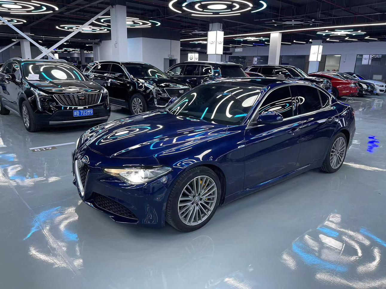 Alfa Romeo Giulia 2017 2.0T 280HP Luxury