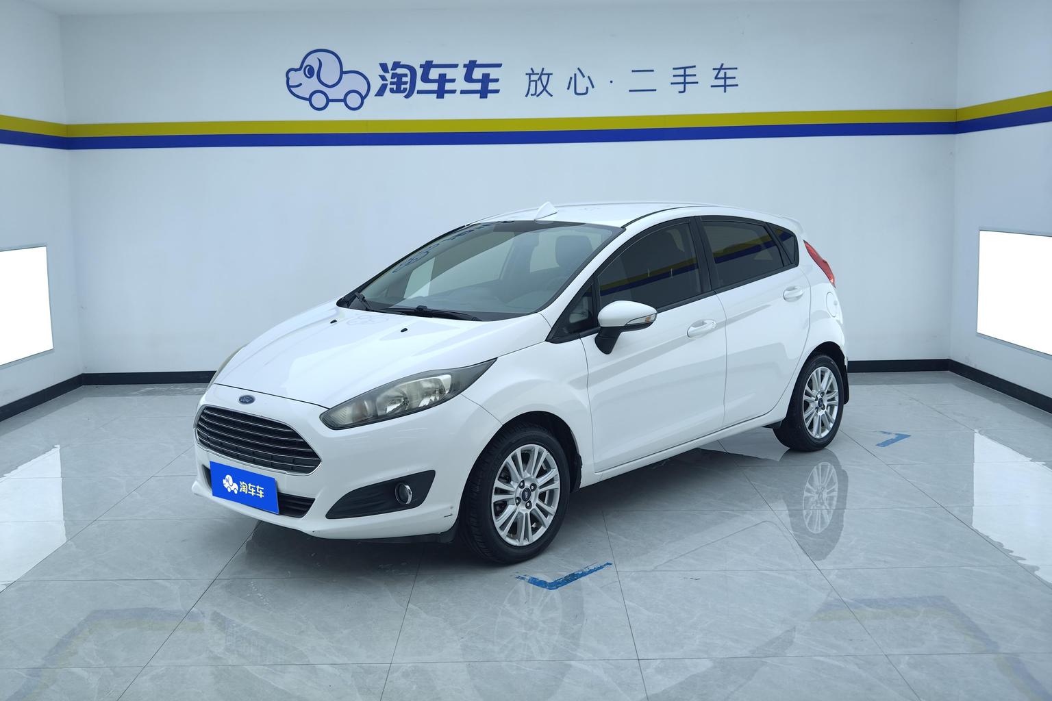 Ford Fiesta 2013 liang xiang 1.5L АКПП Style