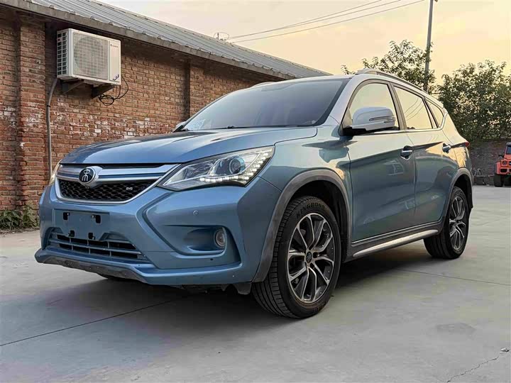 BYD Song xin neng yuan 2017 Song EV300 Премиум