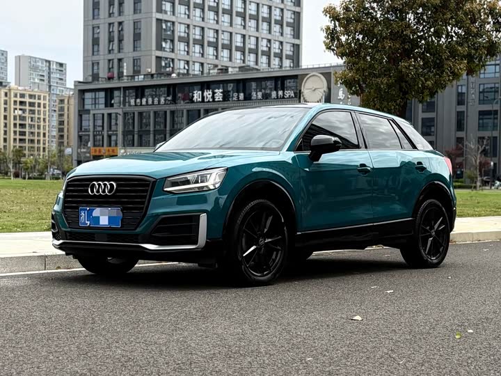 Audi Q2L 2018 35 TFSI shang shi zhuan xiang ban China VI