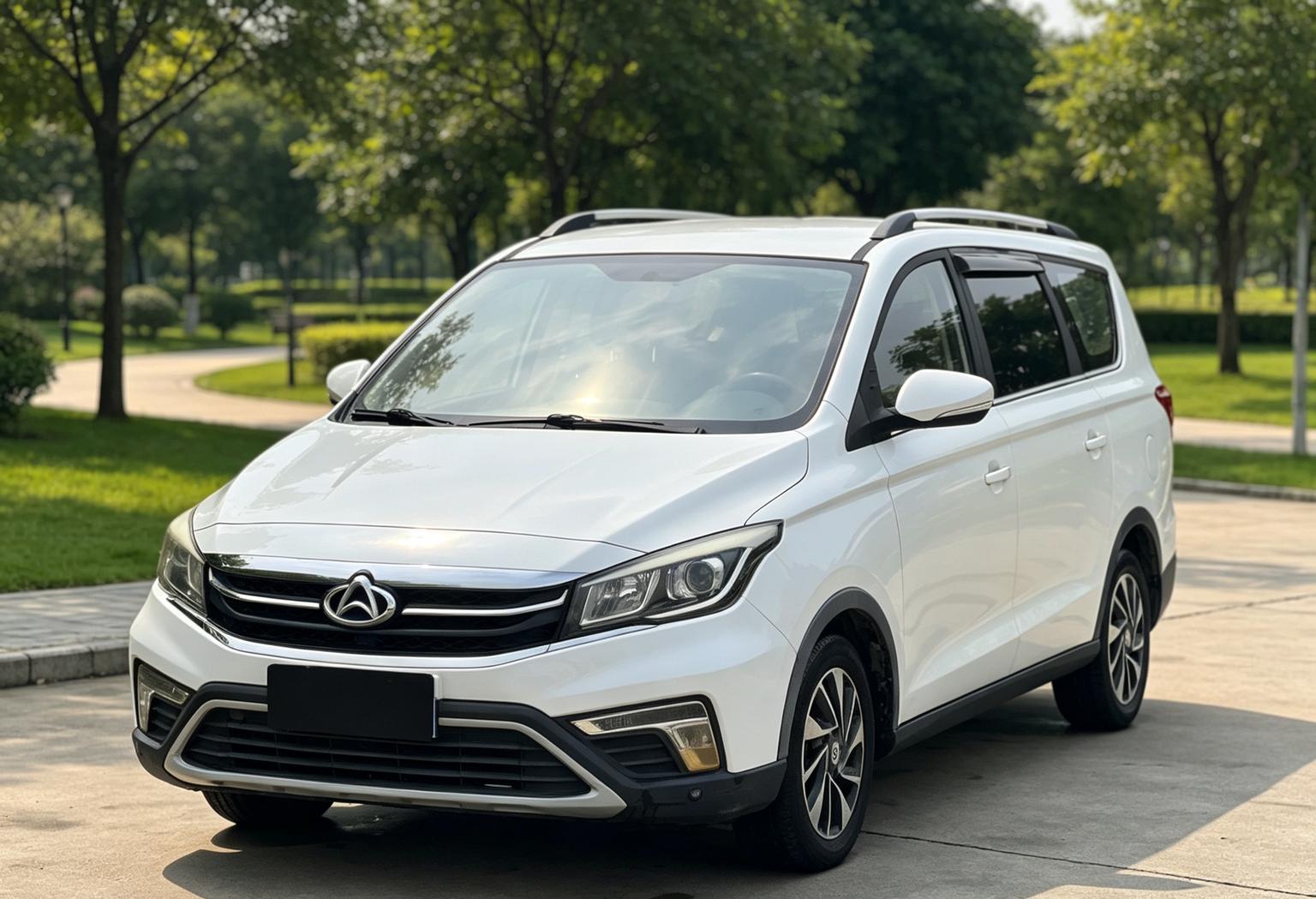 Changan Oshan A800 2017 1.6L МКПП Elite