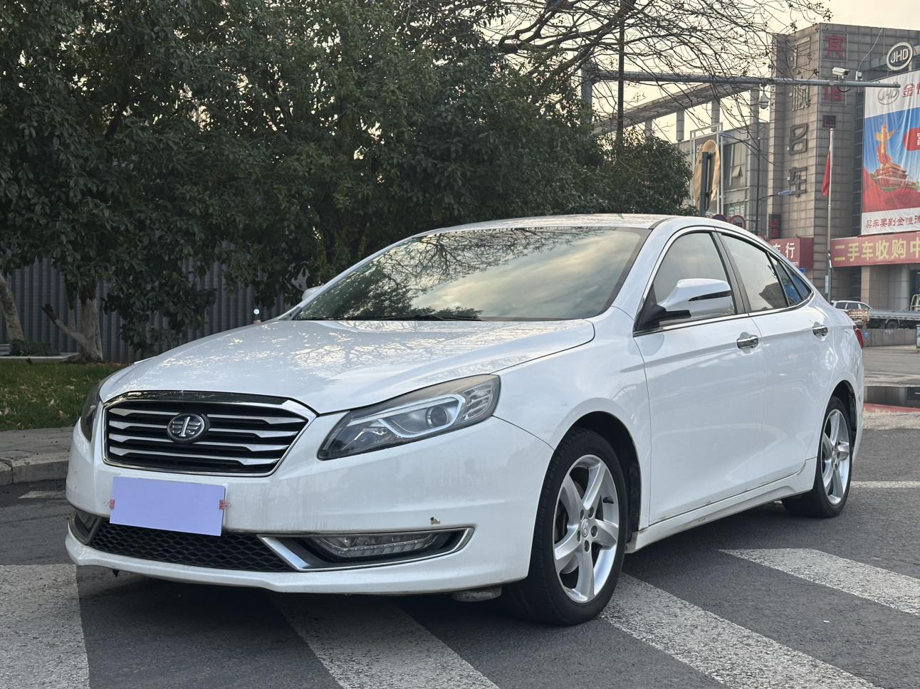 Bestune B70 2016 2.0L АКПП Комфорт