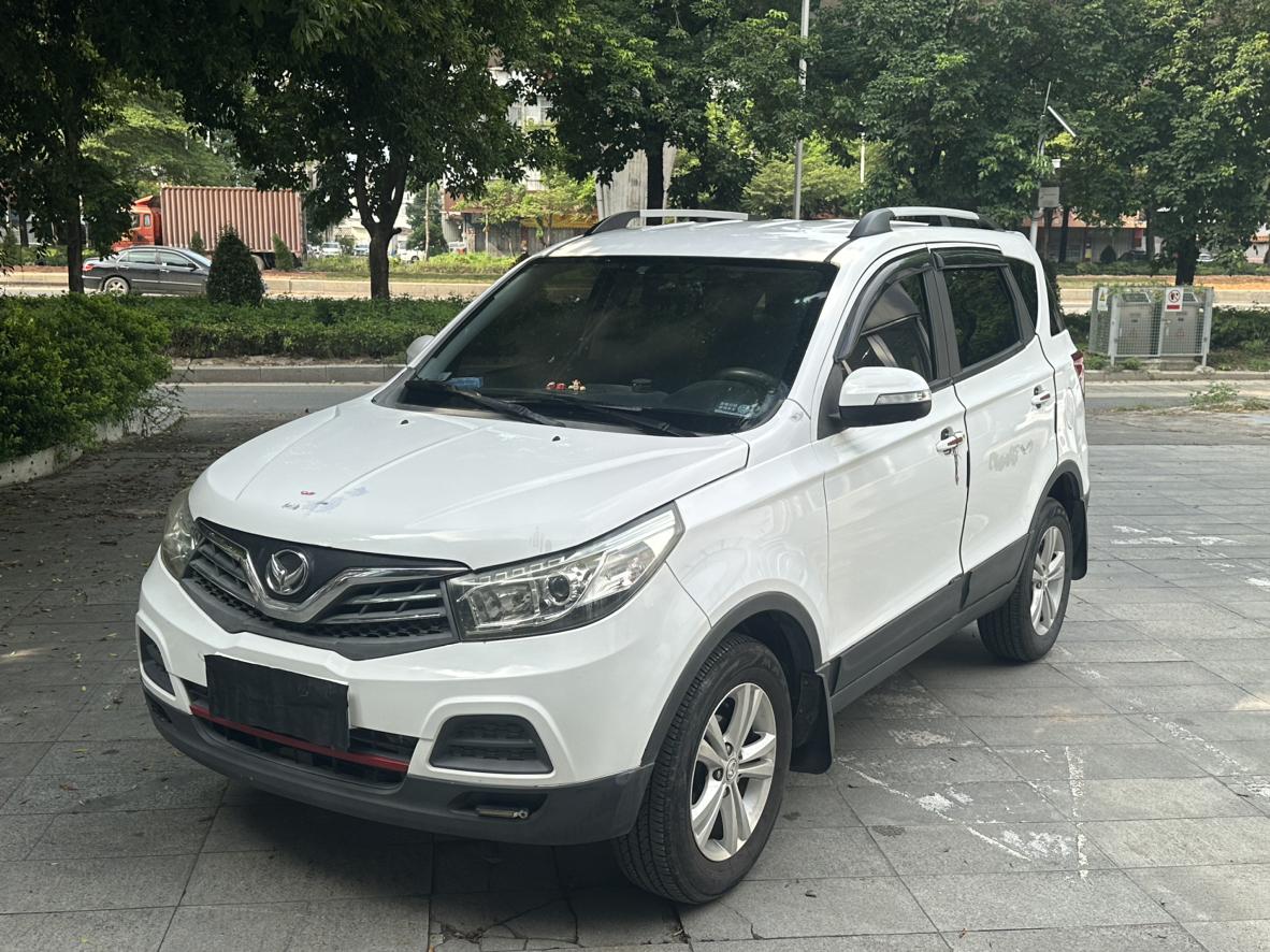 BAIC Huansu S2 2015 1.5L МКПП Премиум guo V