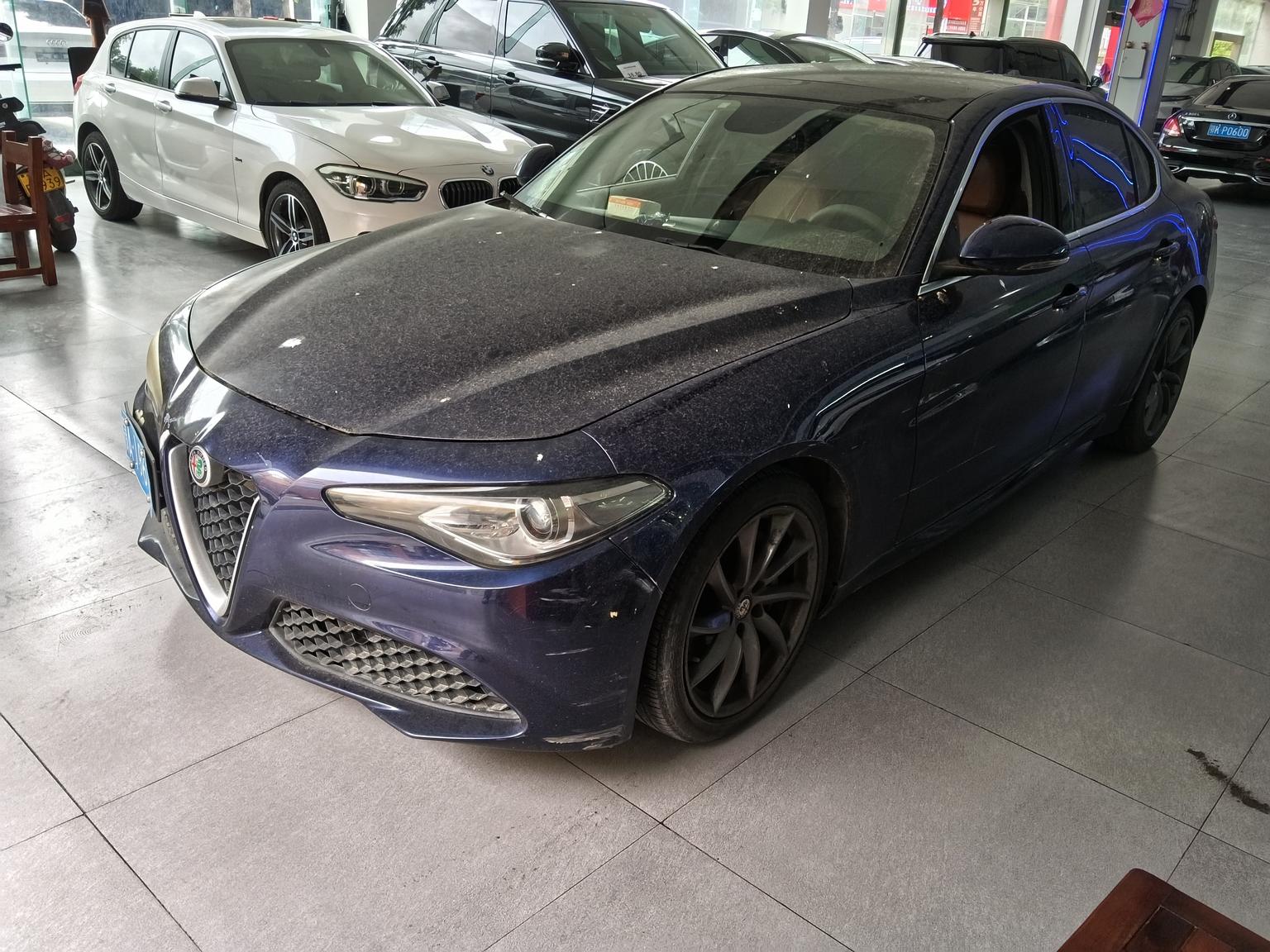 Alfa Romeo Giulia 2017 2.0T 200HP jing ying ban