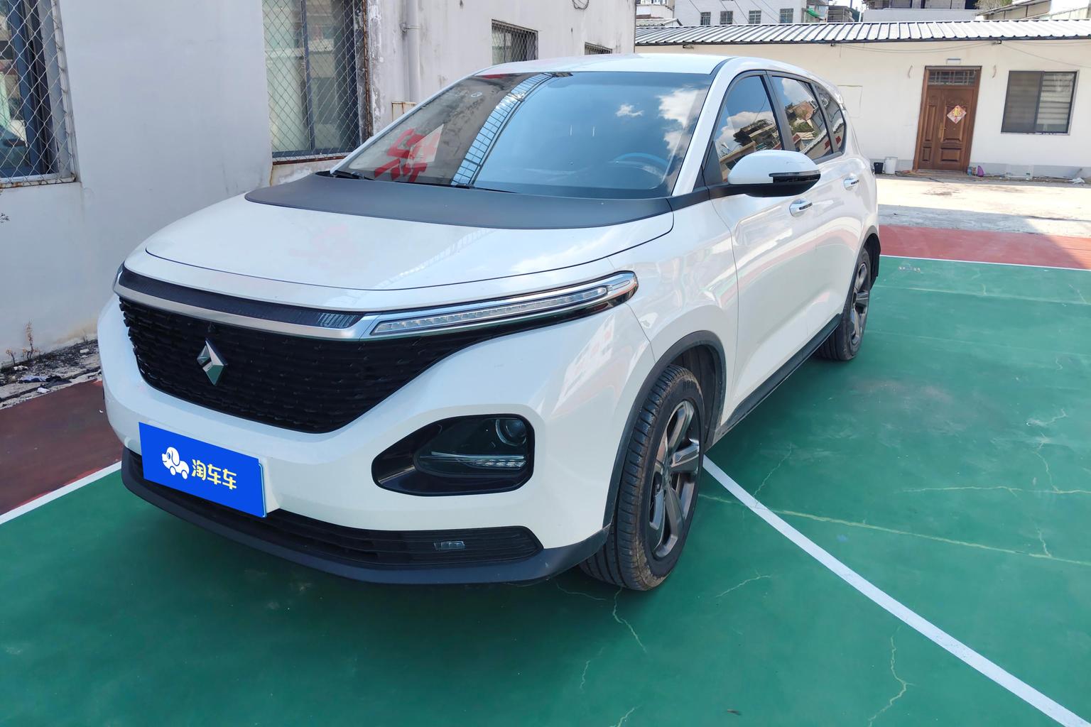 Baojun RM-5 2019 1.5T МКПП 24 xiao shi zai xian Elite 7 seats
